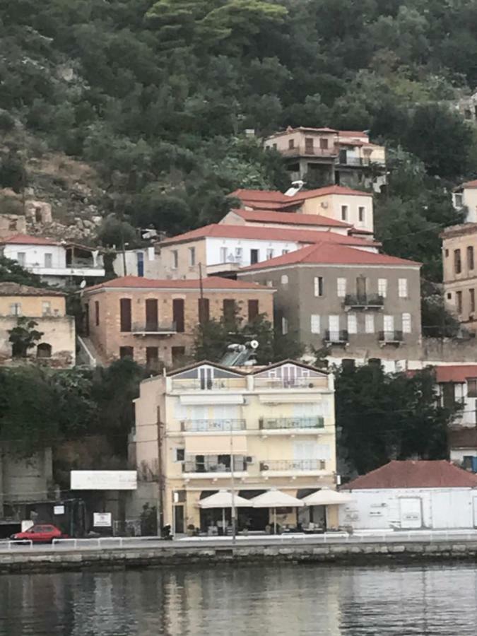 Casa Laryssiou Gythio Exterior foto
